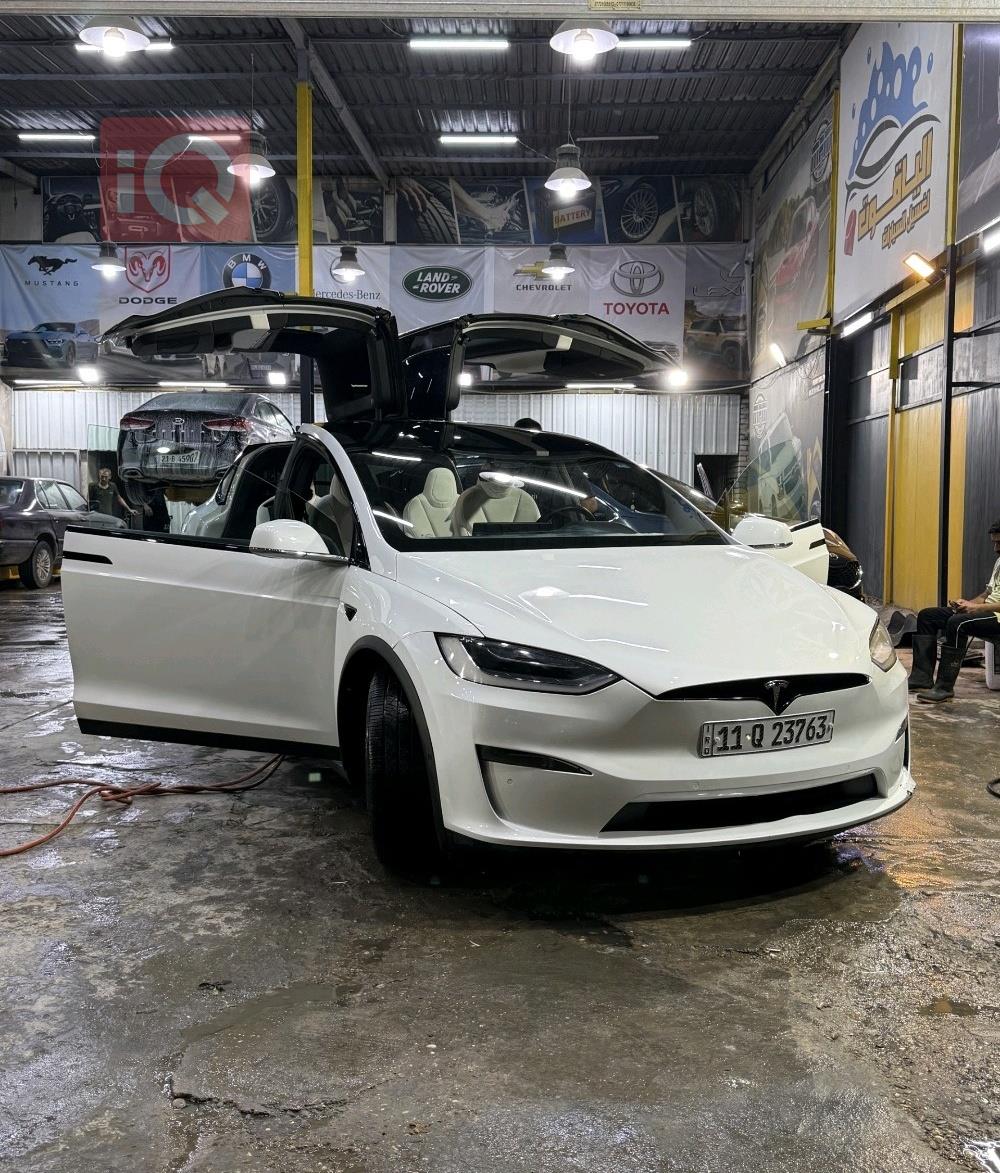 تسلا Model X